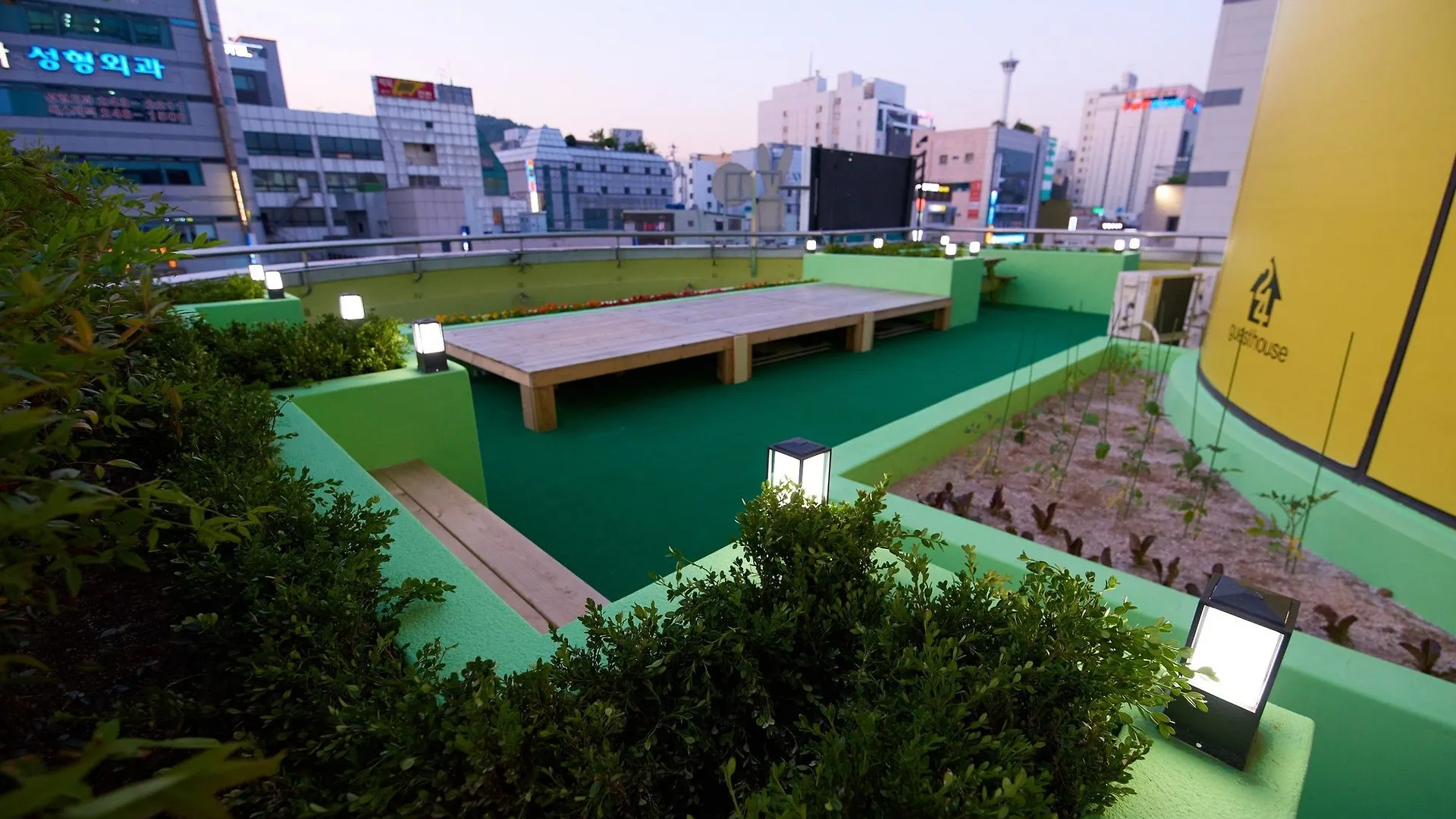 24 ゲストハウス ジャガルチ 釜山広域市 2*,  韓国