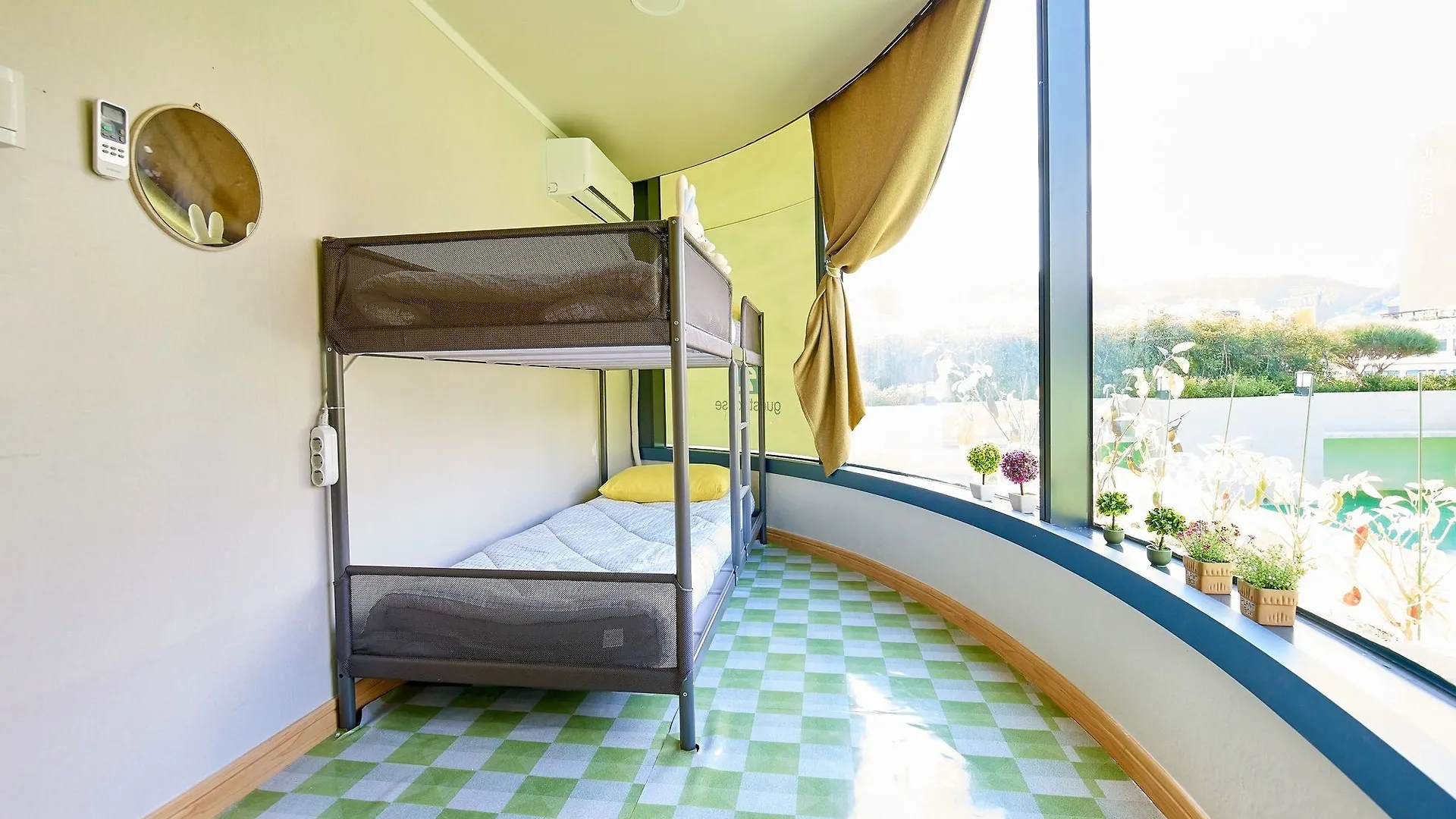 24 Guesthouse Jagalchi Busan