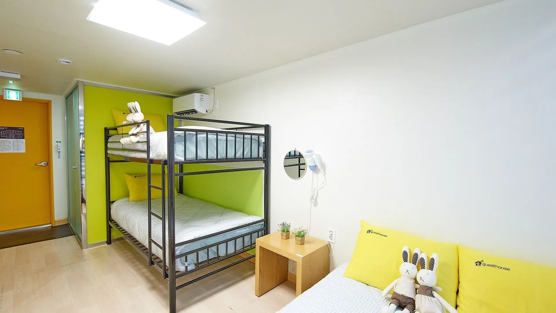 24 Guesthouse Jagalchi Busan 2*,  South Korea